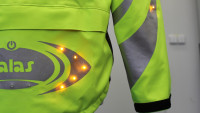 tul Smart textilie. Siganlizační cyklistická bunda TUL (3)